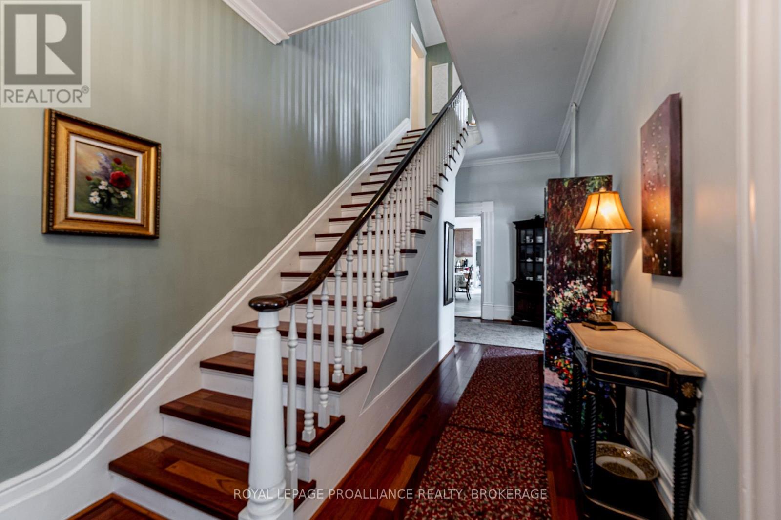 232 Dundas Street W, Greater Napanee, Ontario  K7R 2A8 - Photo 6 - X12095200