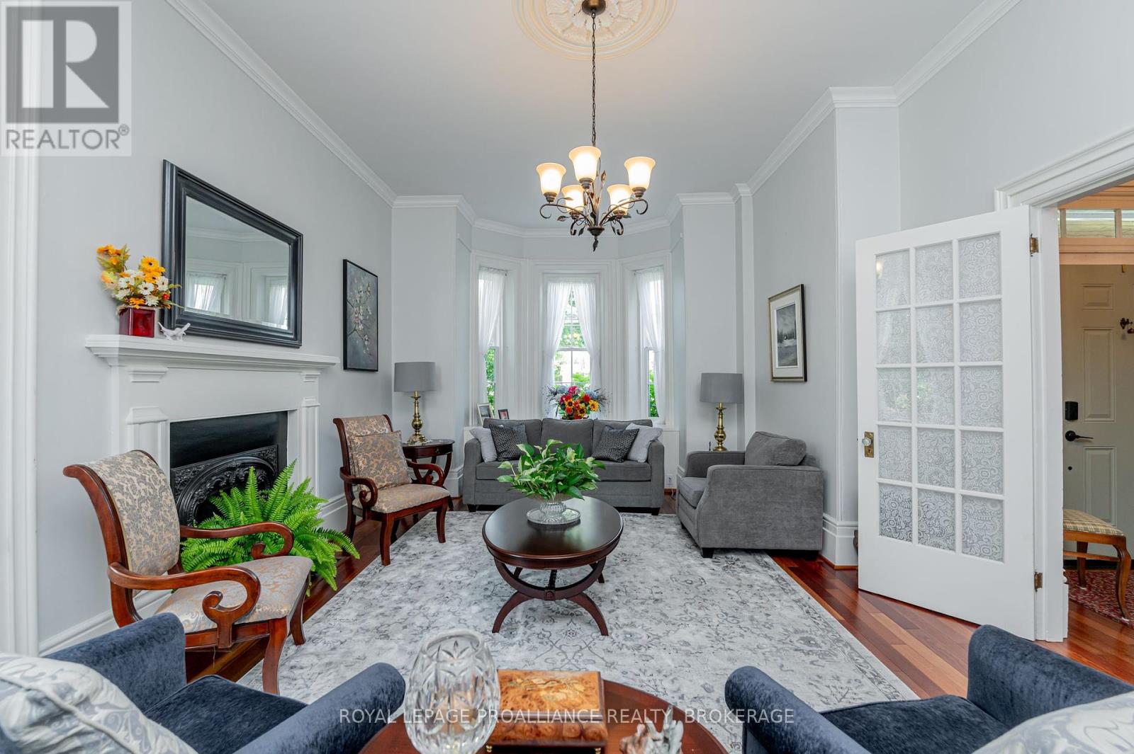 232 Dundas Street W, Greater Napanee, Ontario  K7R 2A8 - Photo 7 - X12095200
