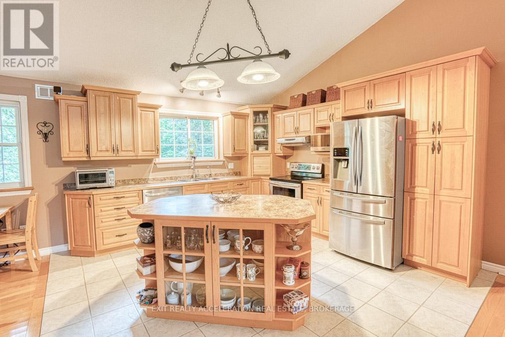 390 Denridge Road, Stone Mills, Ontario  K0K 2Z0 - Photo 11 - X12095519