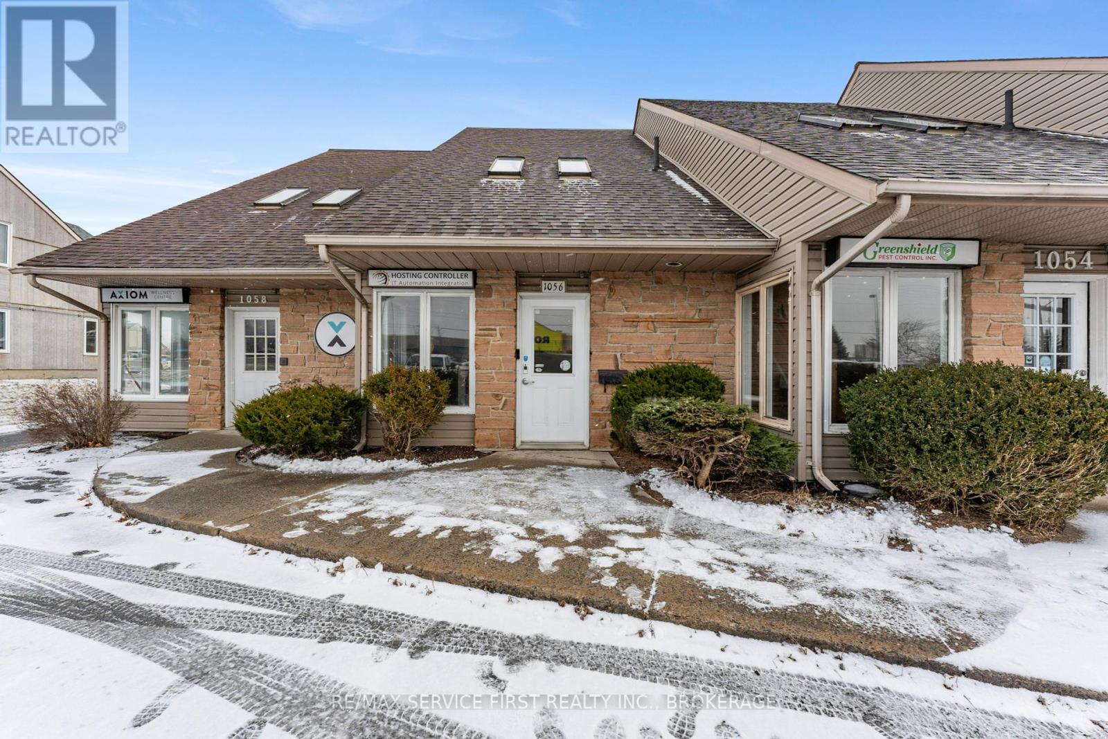 7 - 1056 Gardiners Road, Kingston, Ontario  K7P 1R7 - Photo 1 - X12096357