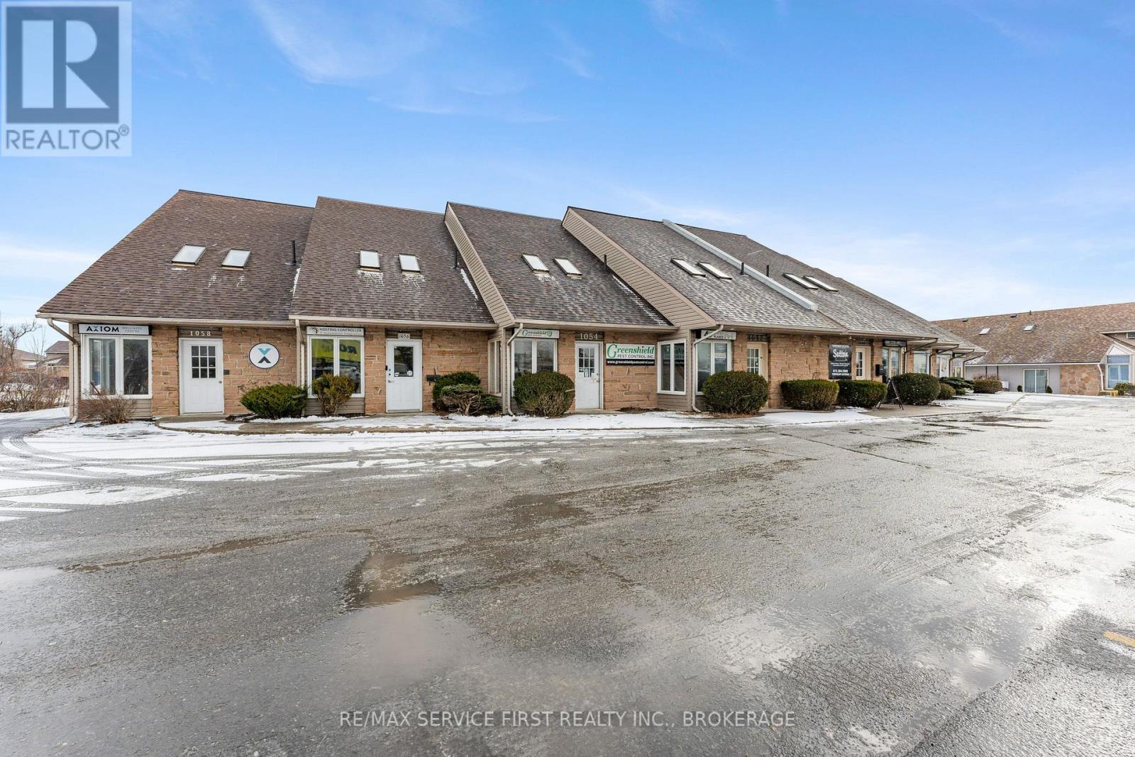 7 - 1056 Gardiners Road, Kingston, Ontario  K7P 1R7 - Photo 2 - X12096357