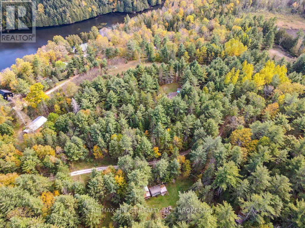 1203 Farm Gate Lane, Frontenac, Ontario  K0H 2C0 - Photo 10 - X12098468