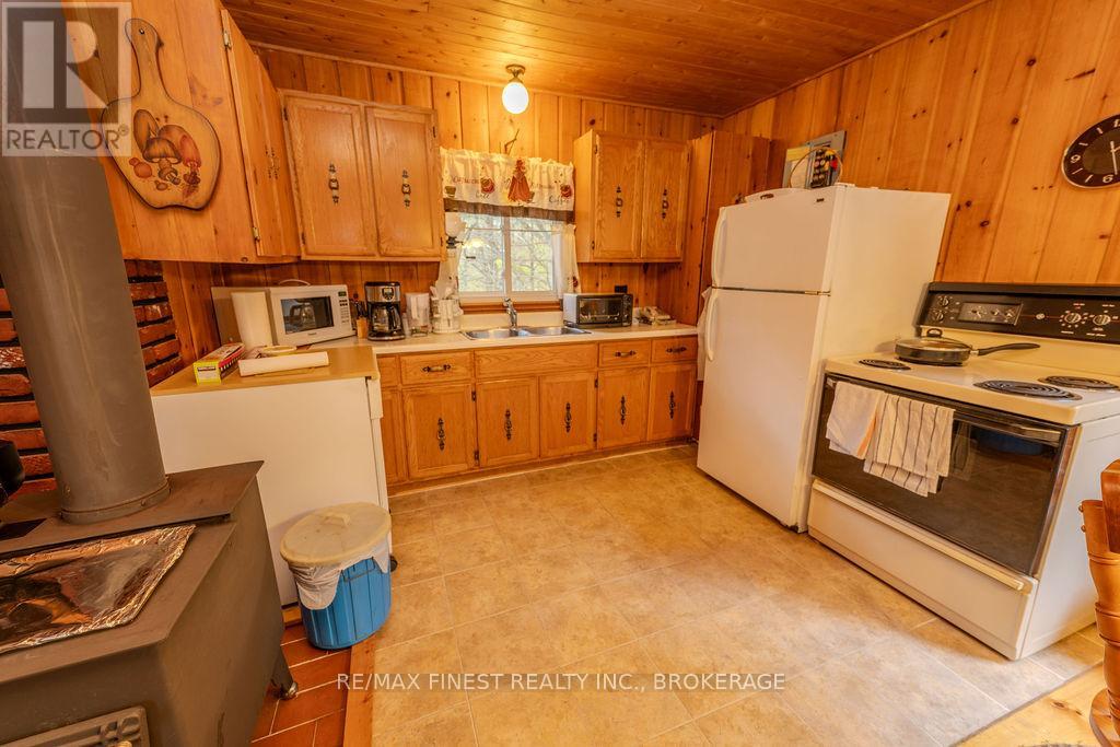 1203 Farm Gate Lane, Frontenac, Ontario  K0H 2C0 - Photo 21 - X12098468
