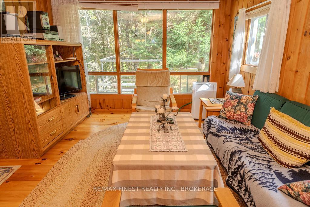 1203 Farm Gate Lane, Frontenac, Ontario  K0H 2C0 - Photo 26 - X12098468