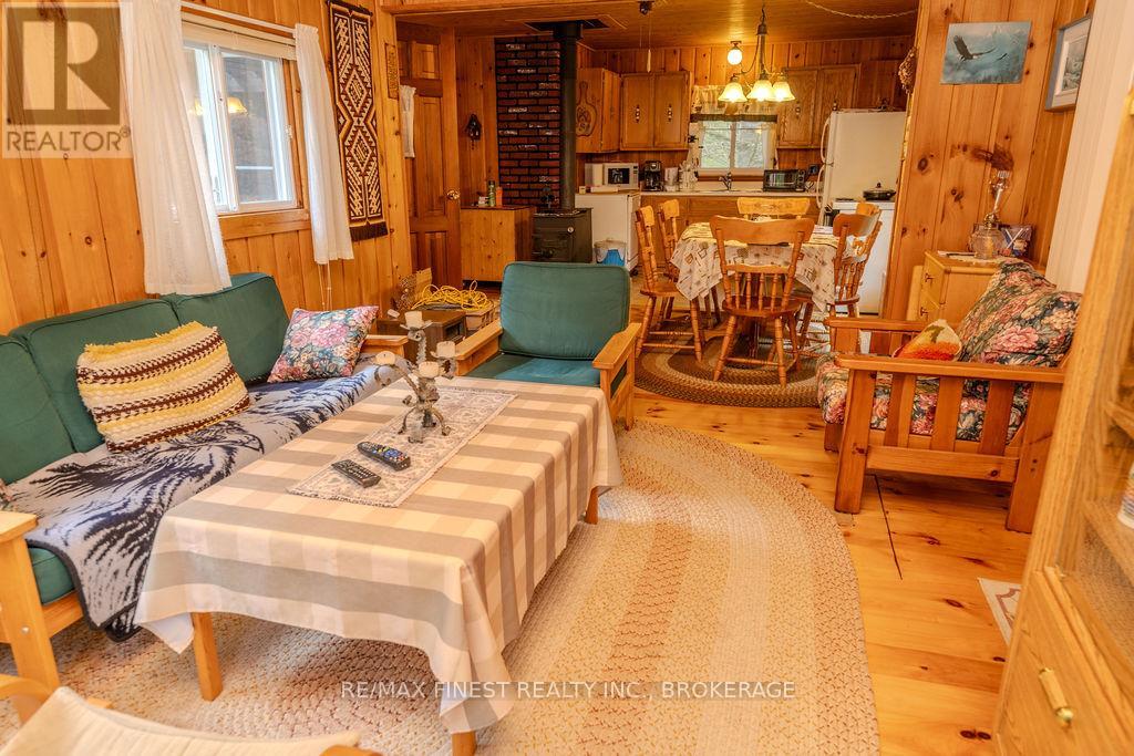 1203 Farm Gate Lane, Frontenac, Ontario  K0H 2C0 - Photo 27 - X12098468