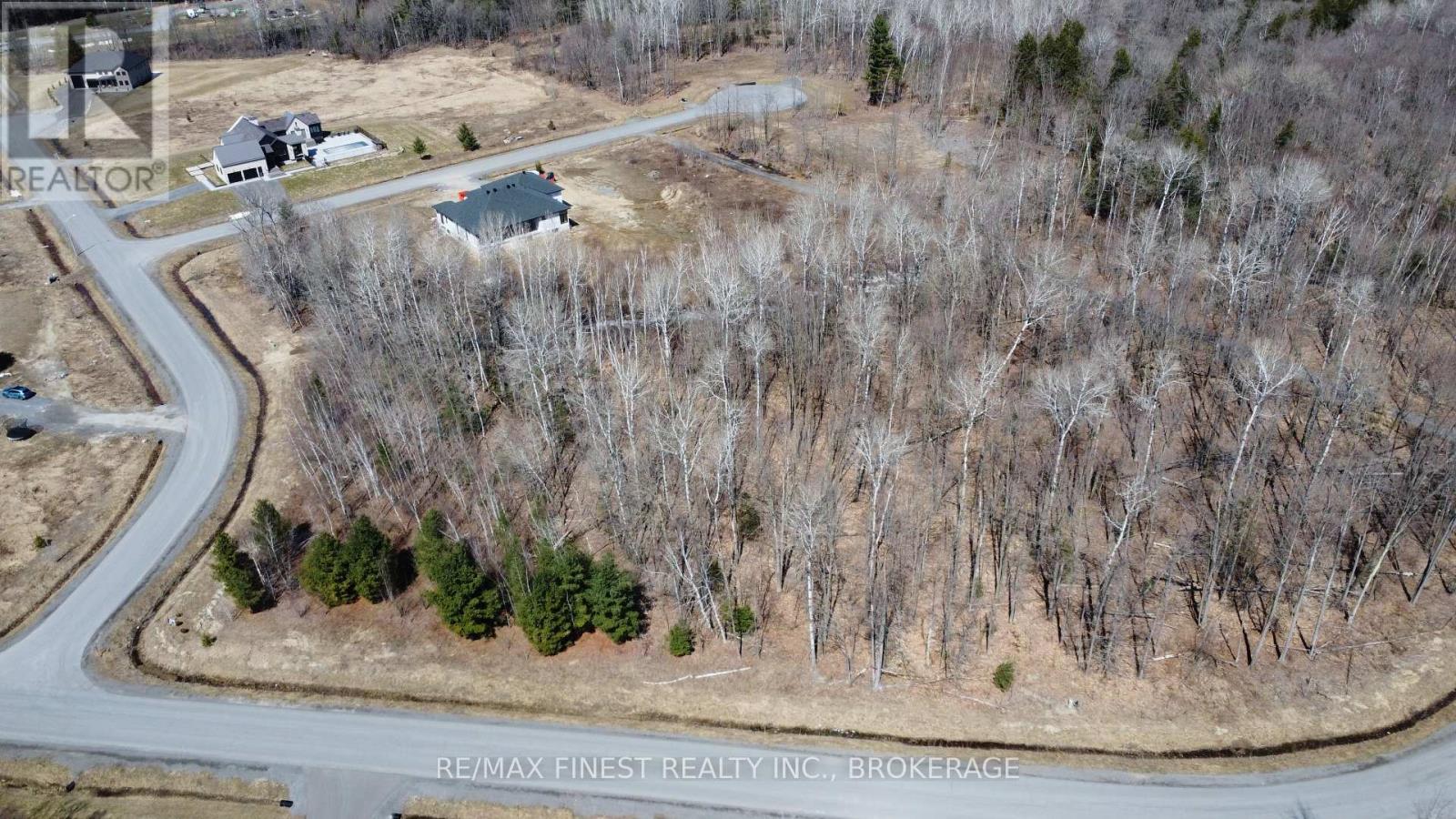 1581 Kinsella Drive, Ottawa, Ontario  K4C 0B2 - Photo 8 - X12100580