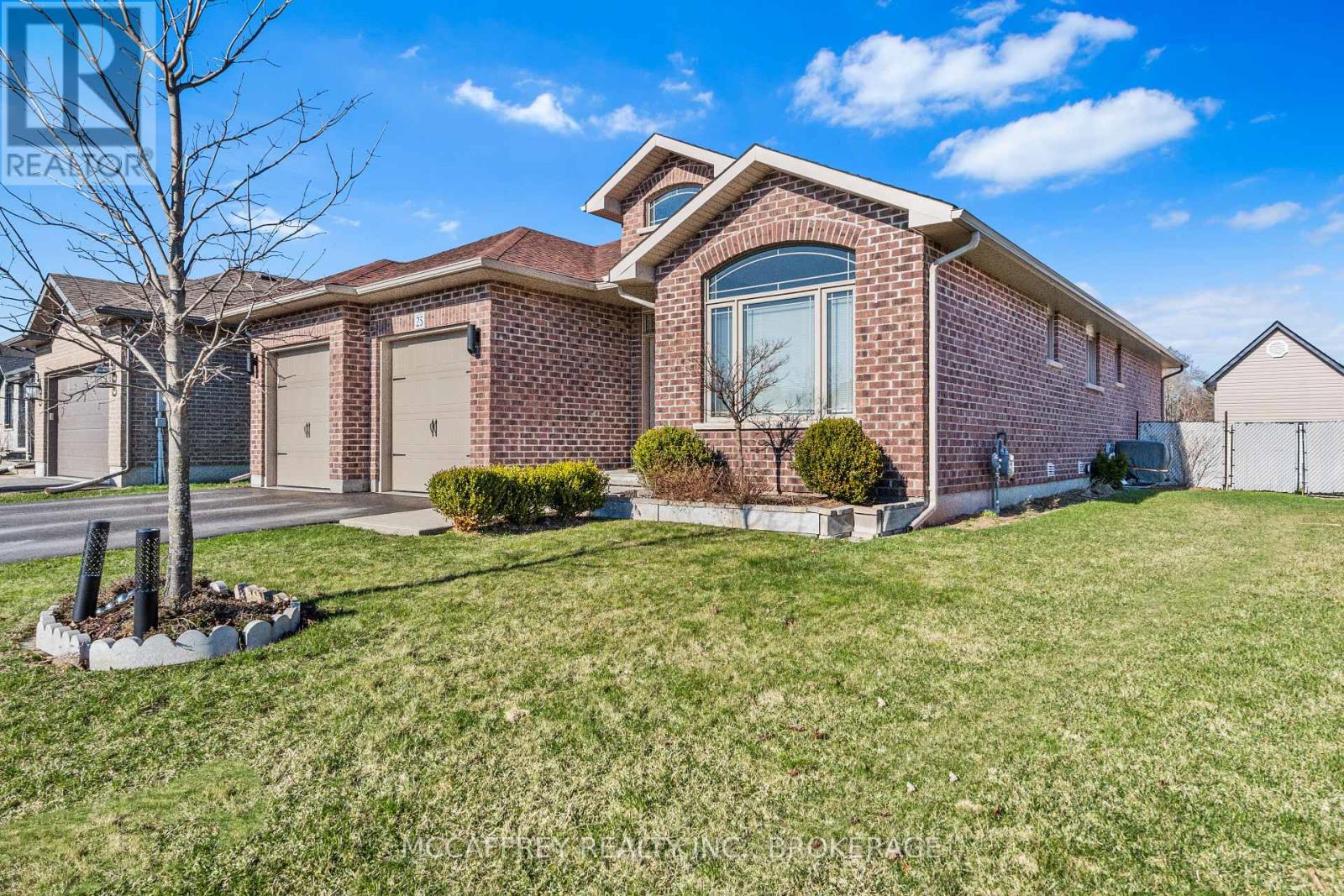 25 Staikos Court, Greater Napanee, Ontario  K7R 0B9 - Photo 2 - X12100858