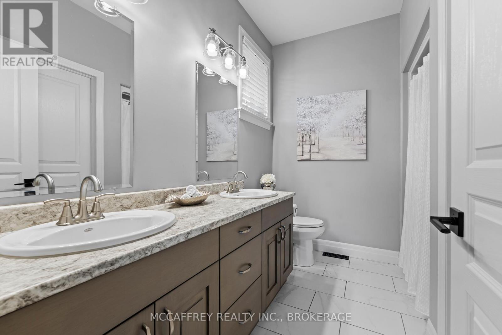 25 Staikos Court, Greater Napanee, Ontario  K7R 0B9 - Photo 24 - X12100858