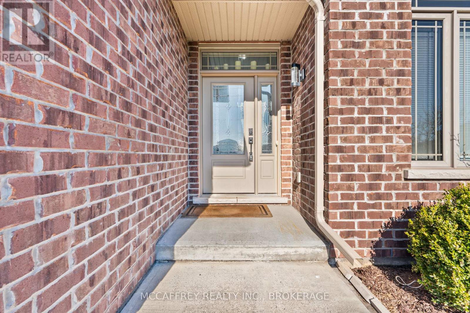 25 Staikos Court, Greater Napanee, Ontario  K7R 0B9 - Photo 3 - X12100858