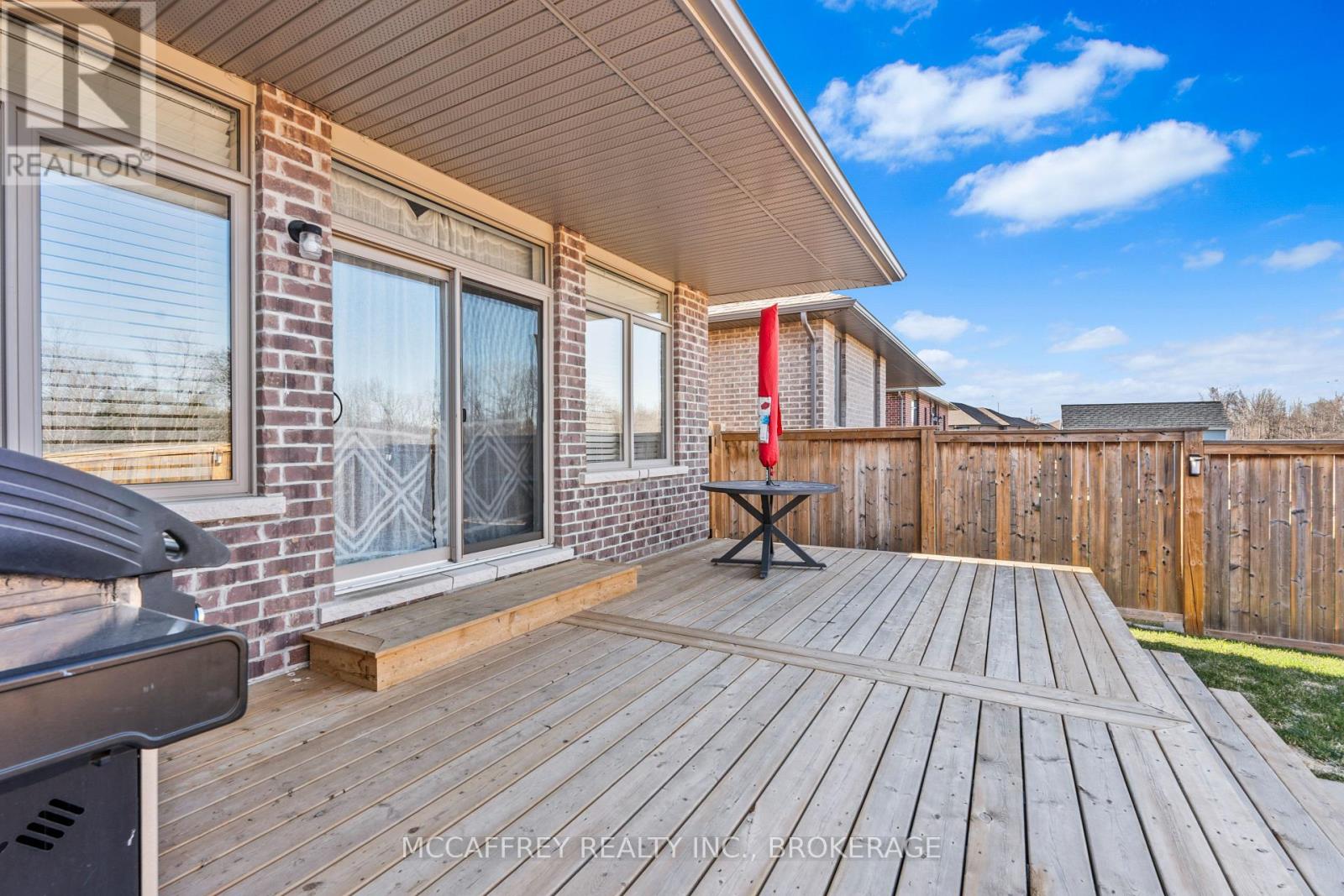 25 Staikos Court, Greater Napanee, Ontario  K7R 0B9 - Photo 38 - X12100858