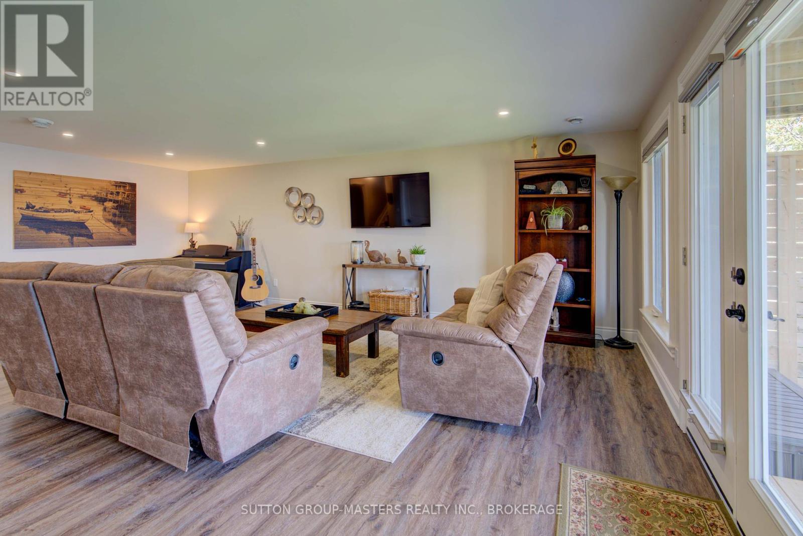 452 Bayshore Road, Greater Napanee, Ontario  K0H 1G0 - Photo 31 - X12101393