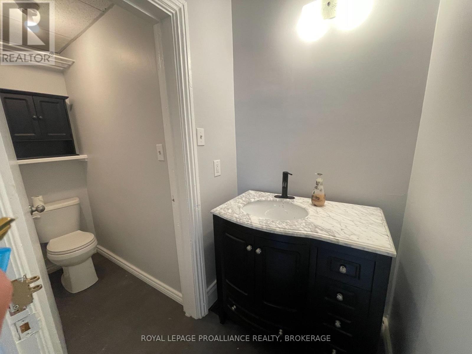 246-248 Wellington Street, Kingston, Ontario  K7K 2Y8 - Photo 14 - X12103732