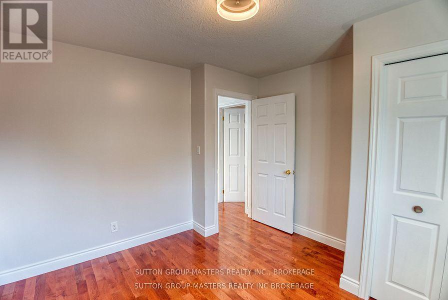 47 Livingston Street, Kingston, Ontario  K7L 4L1 - Photo 14 - X12104116