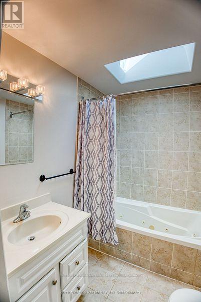 47 Livingston Street, Kingston, Ontario  K7L 4L1 - Photo 19 - X12104116