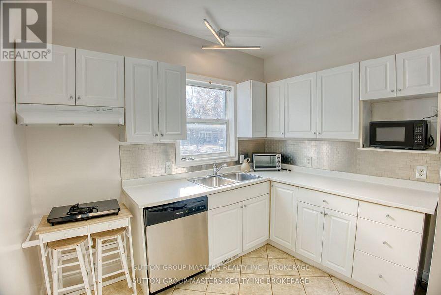 47 Livingston Street, Kingston, Ontario  K7L 4L1 - Photo 29 - X12104116