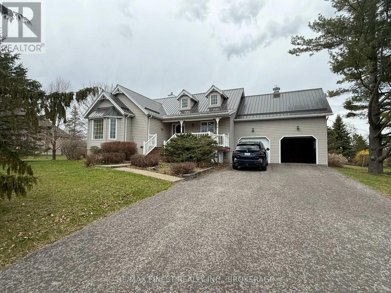 4602 Deer Run Way, Frontenac, Ontario  K0H 2T0 - Photo 1 - X12104820