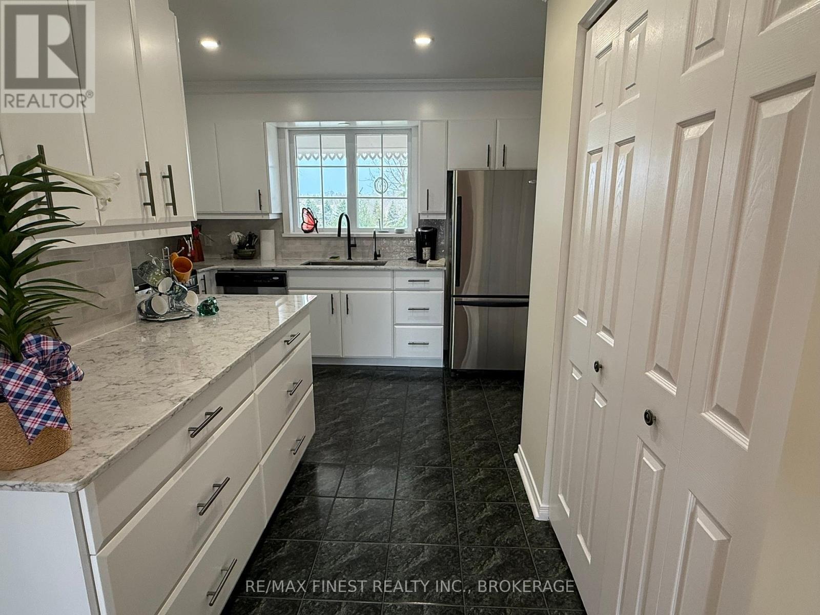 4602 Deer Run Way, Frontenac, Ontario  K0H 2T0 - Photo 8 - X12104820