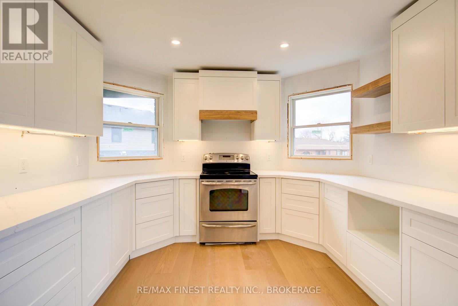 1674 South Boulevard, Kingston, Ontario  K7L 4V1 - Photo 12 - X12105143