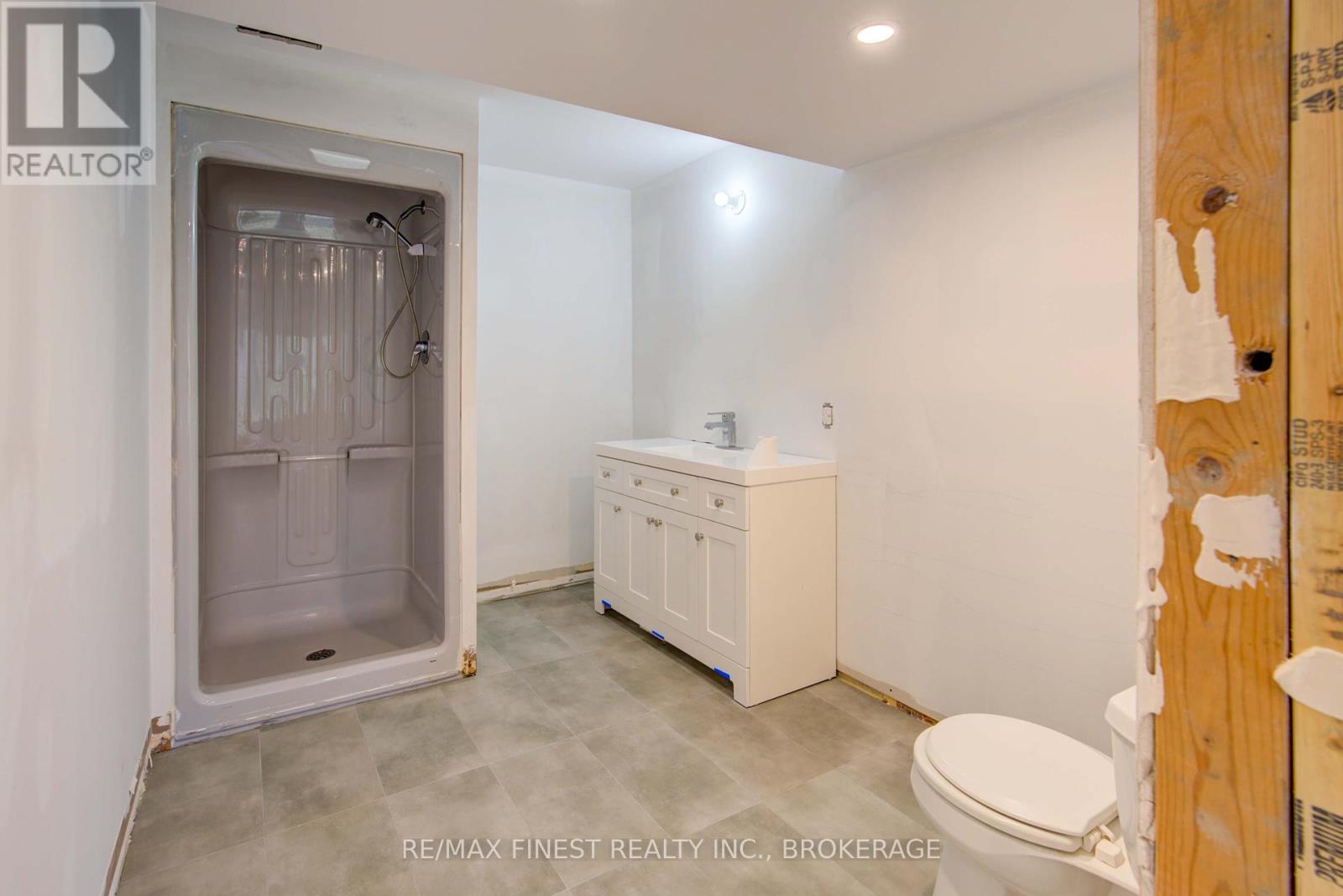 1674 South Boulevard, Kingston, Ontario  K7L 4V1 - Photo 39 - X12105143