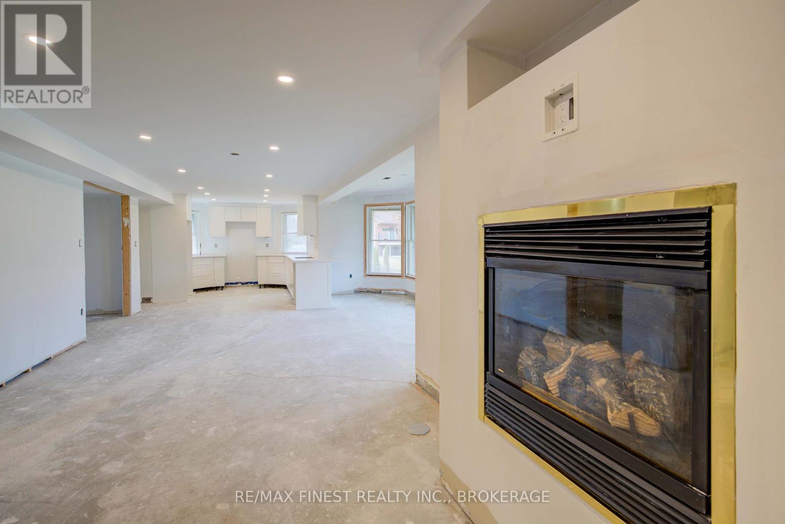 1674 South Boulevard, Kingston, Ontario  K7L 4V1 - Photo 8 - X12105143