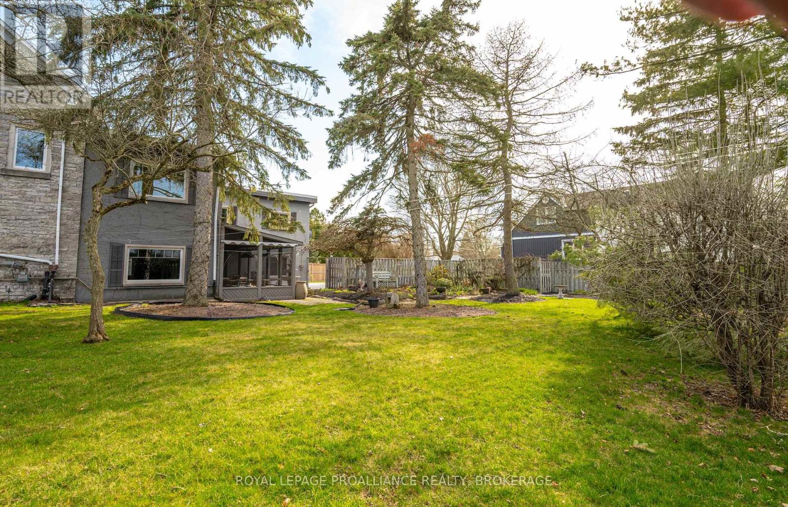 1863 Sydenham Road, Kingston, Ontario  K7L 4V4 - Photo 48 - X12107398