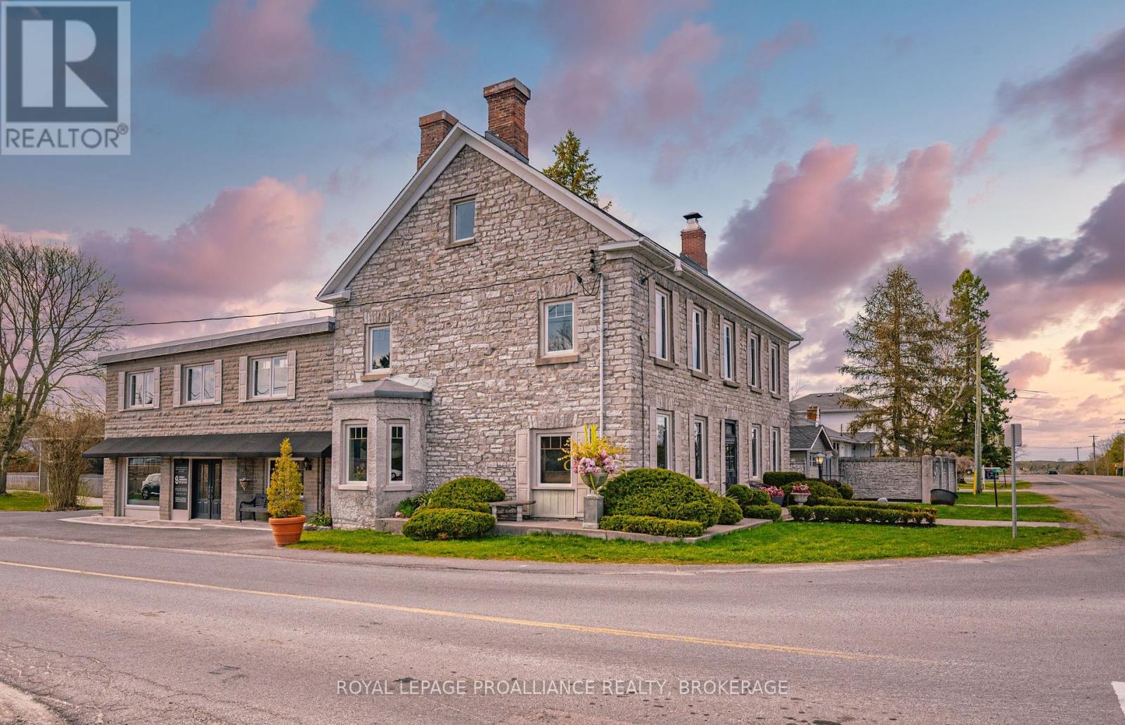 1863 Sydenham Road, Kingston, Ontario  K7L 4V4 - Photo 49 - X12107398