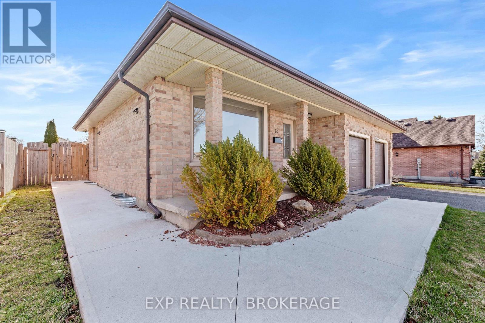 15 Windfield Crescent, Kingston, Ontario  K7K 6G3 - Photo 3 - X12107419