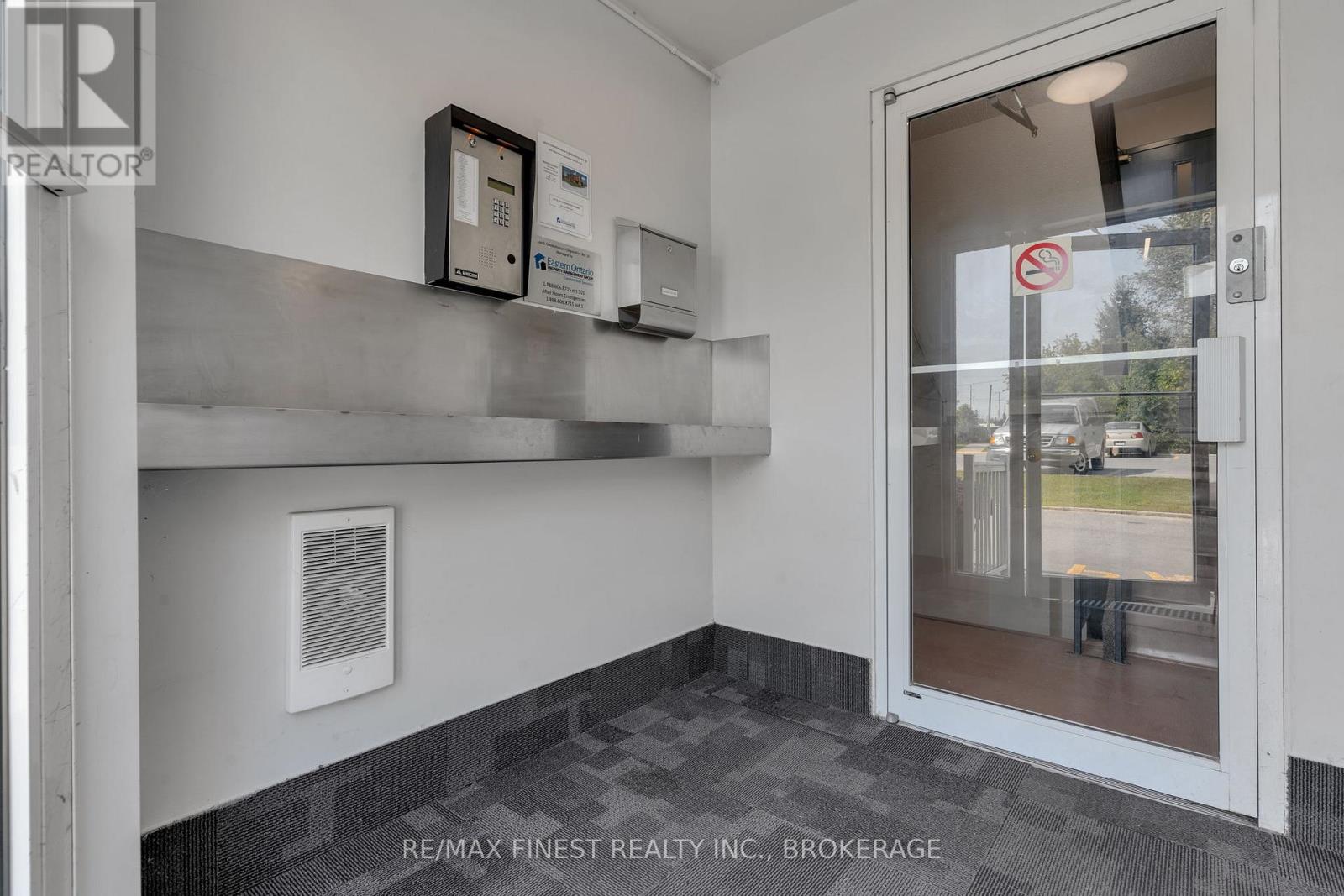 403 - 540 Talbot Place, Gananoque, Ontario  K7G 3C6 - Photo 2 - X12107617