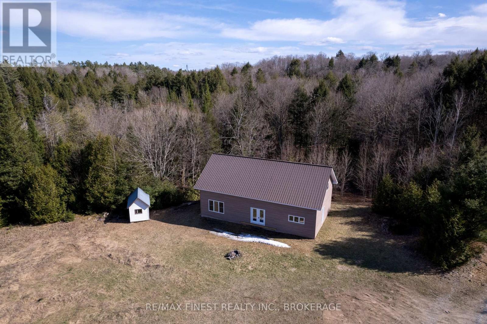 1975 North Road, Frontenac, Ontario  K0H 2M0 - Photo 2 - X12107907