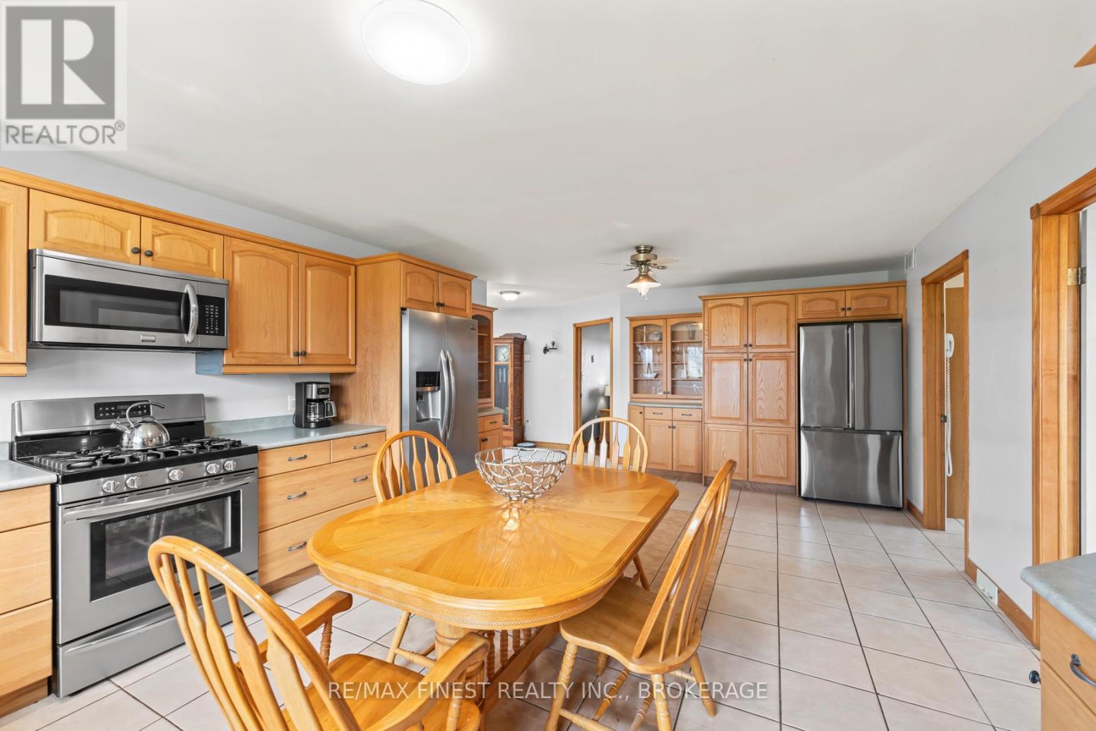 2800 Front Road, Loyalist, Ontario  K0H 2S0 - Photo 14 - X12108704