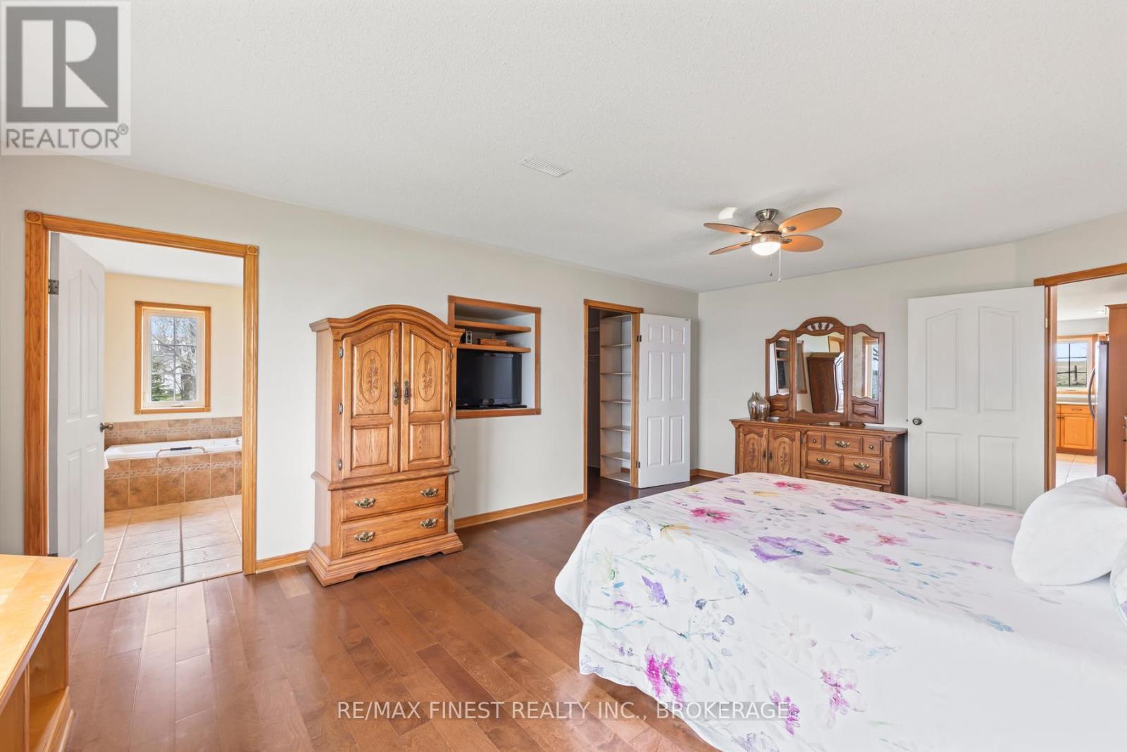 2800 Front Road, Loyalist, Ontario  K0H 2S0 - Photo 19 - X12108704