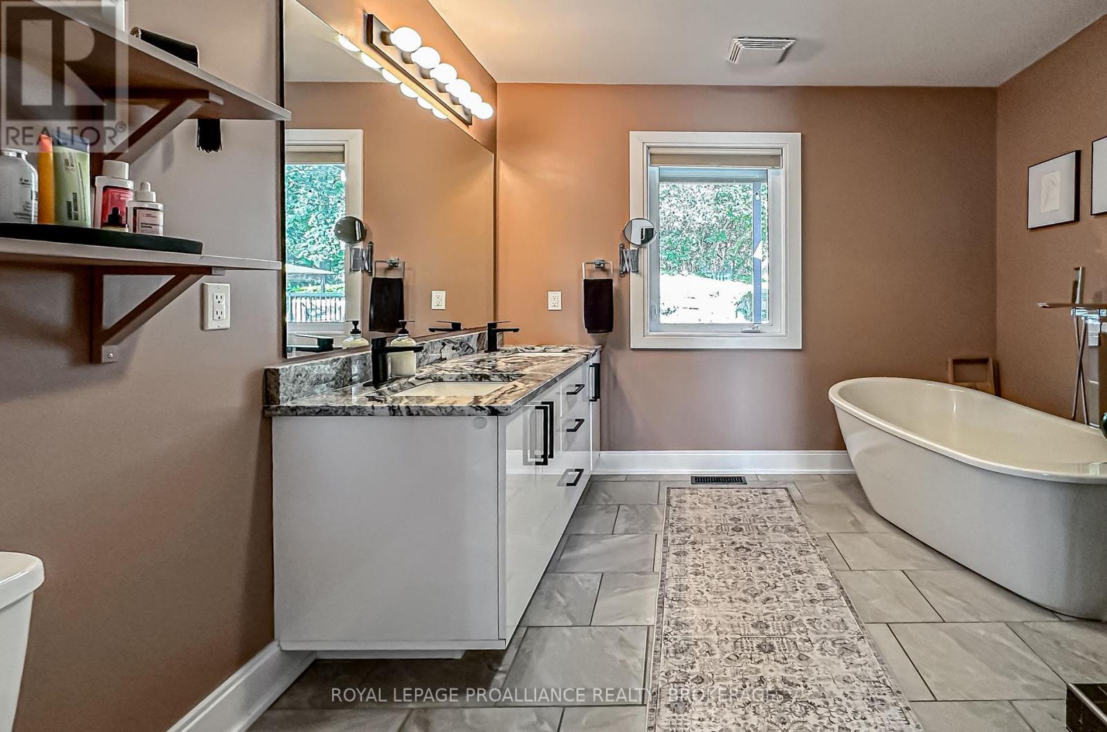 792 Sterling Avenue, Kingston, Ontario  K7L 4V1 - Photo 21 - X12109674