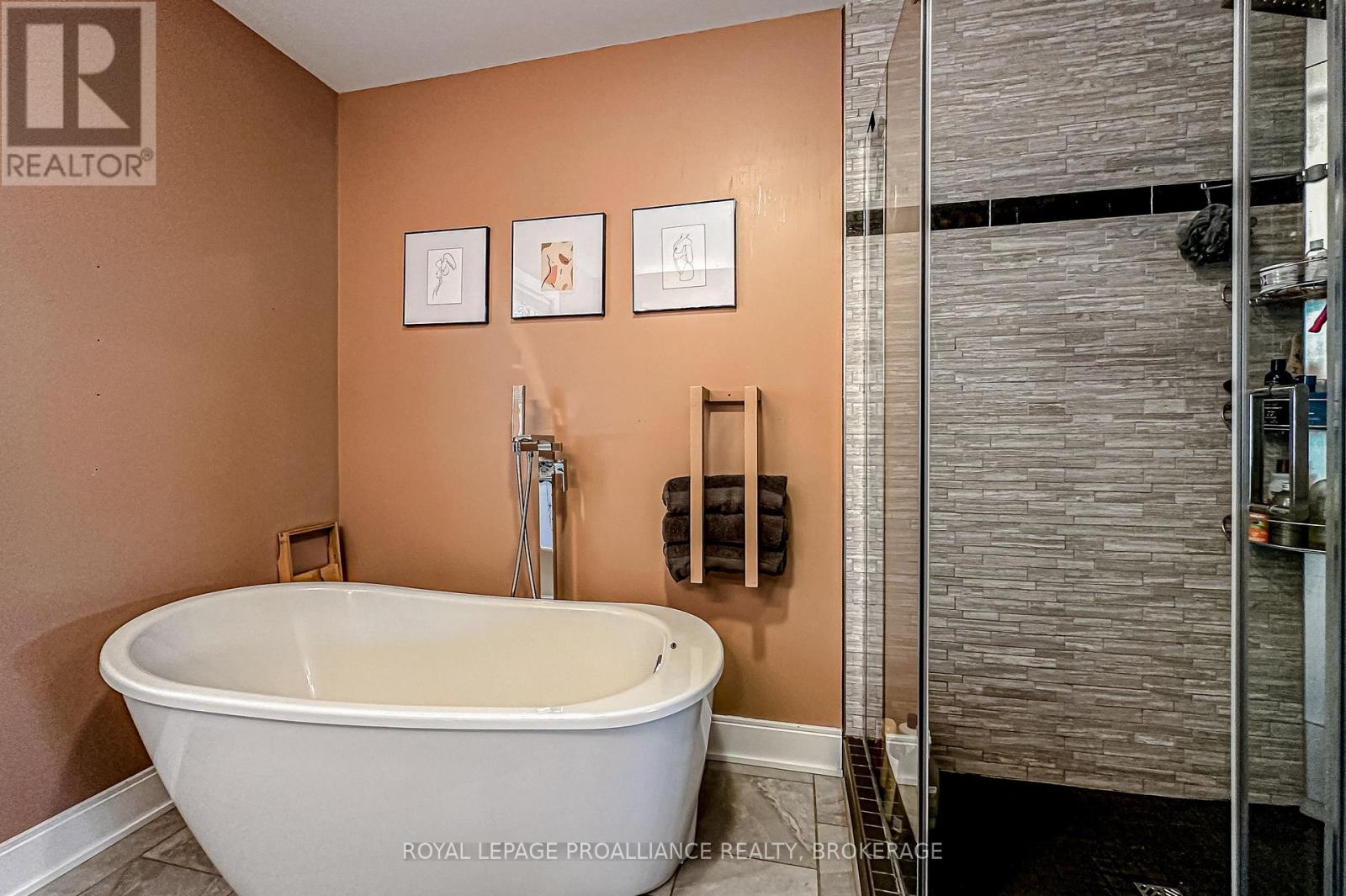 792 Sterling Avenue, Kingston, Ontario  K7L 4V1 - Photo 22 - X12109674