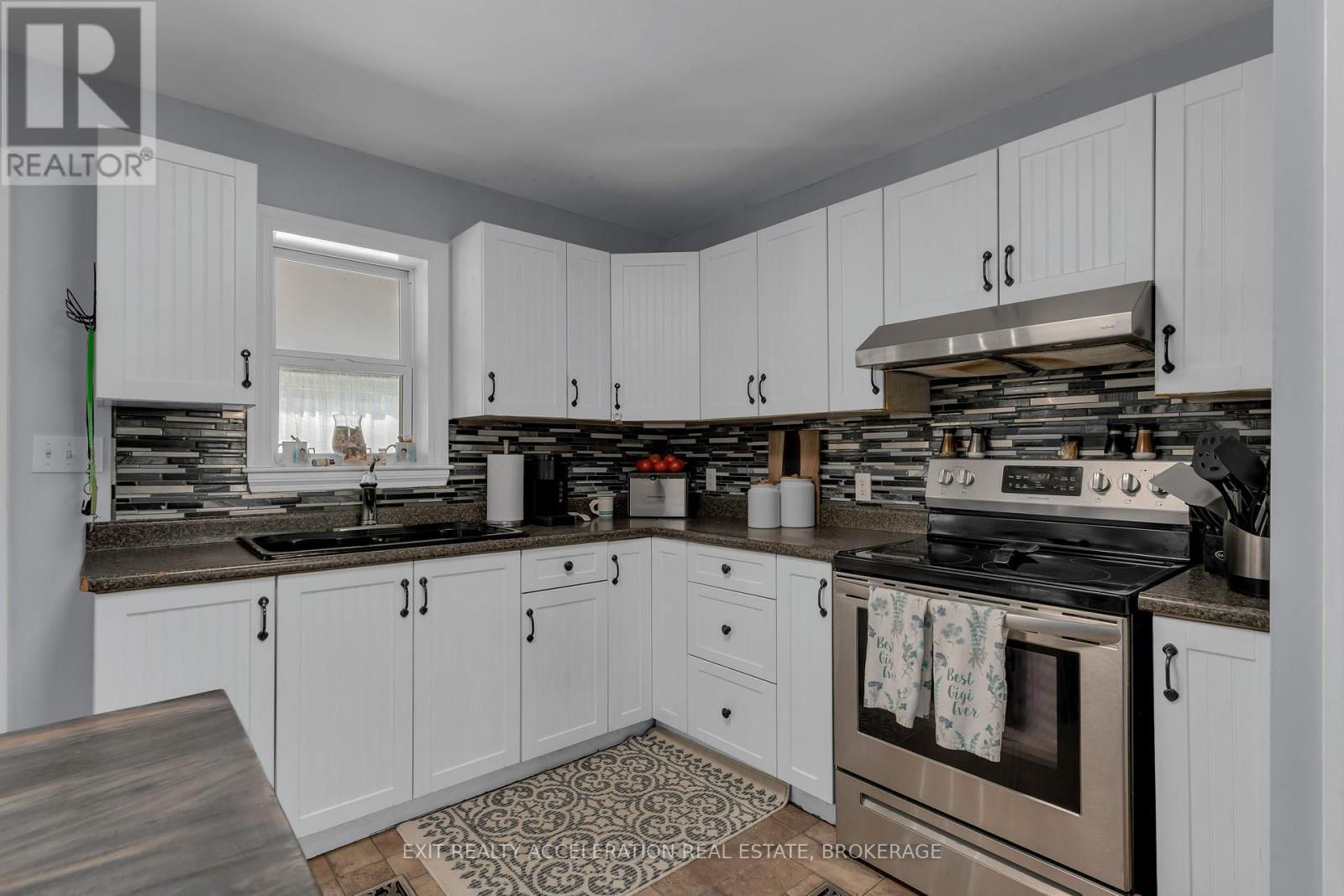 273 Dundas Street, Deseronto, Ontario  K0K 1X0 - Photo 18 - X12111862