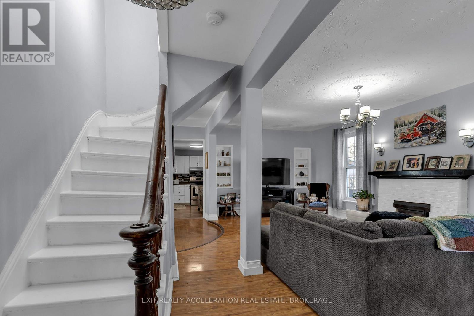 273 Dundas Street, Deseronto, Ontario  K0K 1X0 - Photo 8 - X12111862