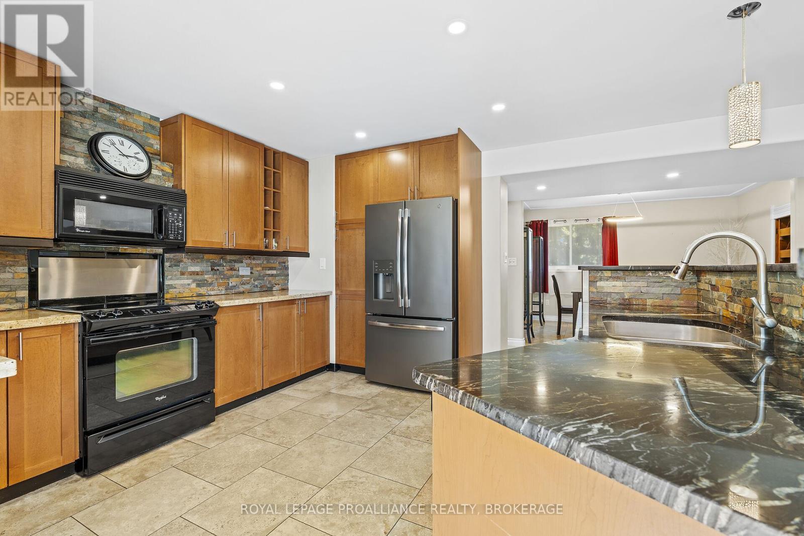 2112 Burbrook Road, Kingston, Ontario  K7L 4V4 - Photo 13 - X12112108