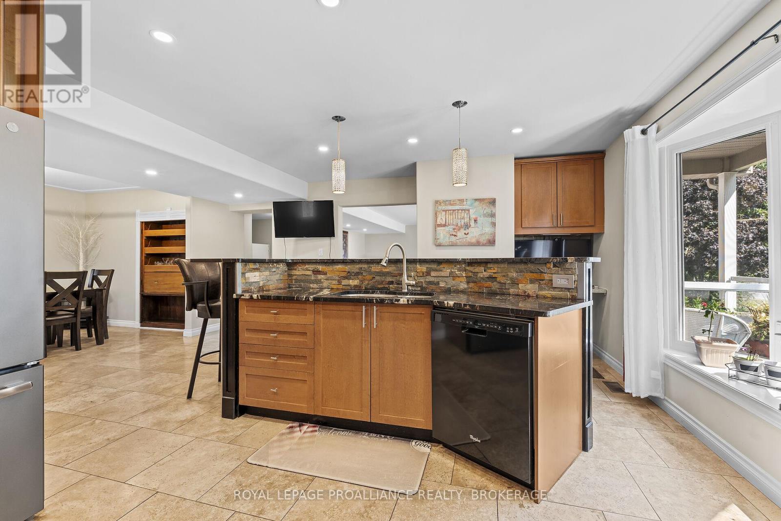 2112 Burbrook Road, Kingston, Ontario  K7L 4V4 - Photo 14 - X12112108