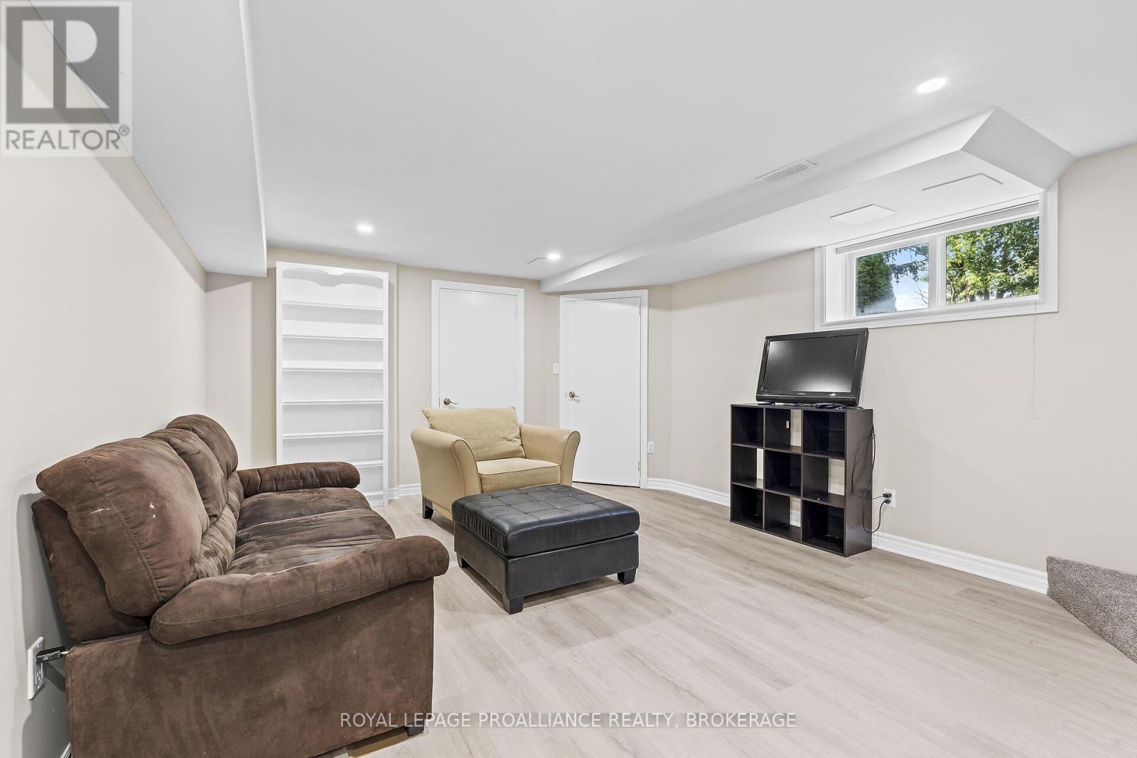 2112 Burbrook Road, Kingston, Ontario  K7L 4V4 - Photo 30 - X12112108