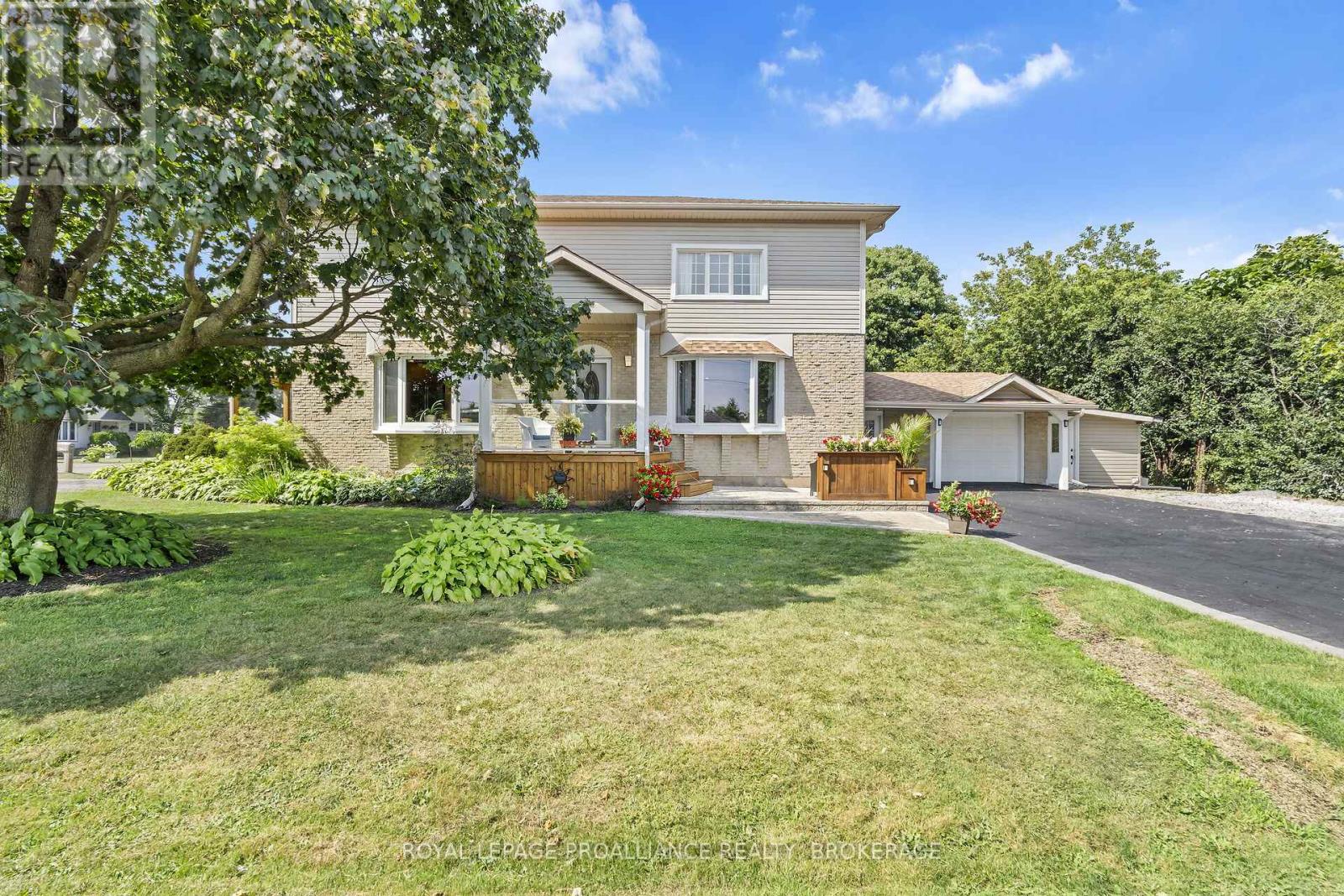 2112 Burbrook Road, Kingston, Ontario  K7L 4V4 - Photo 36 - X12112108