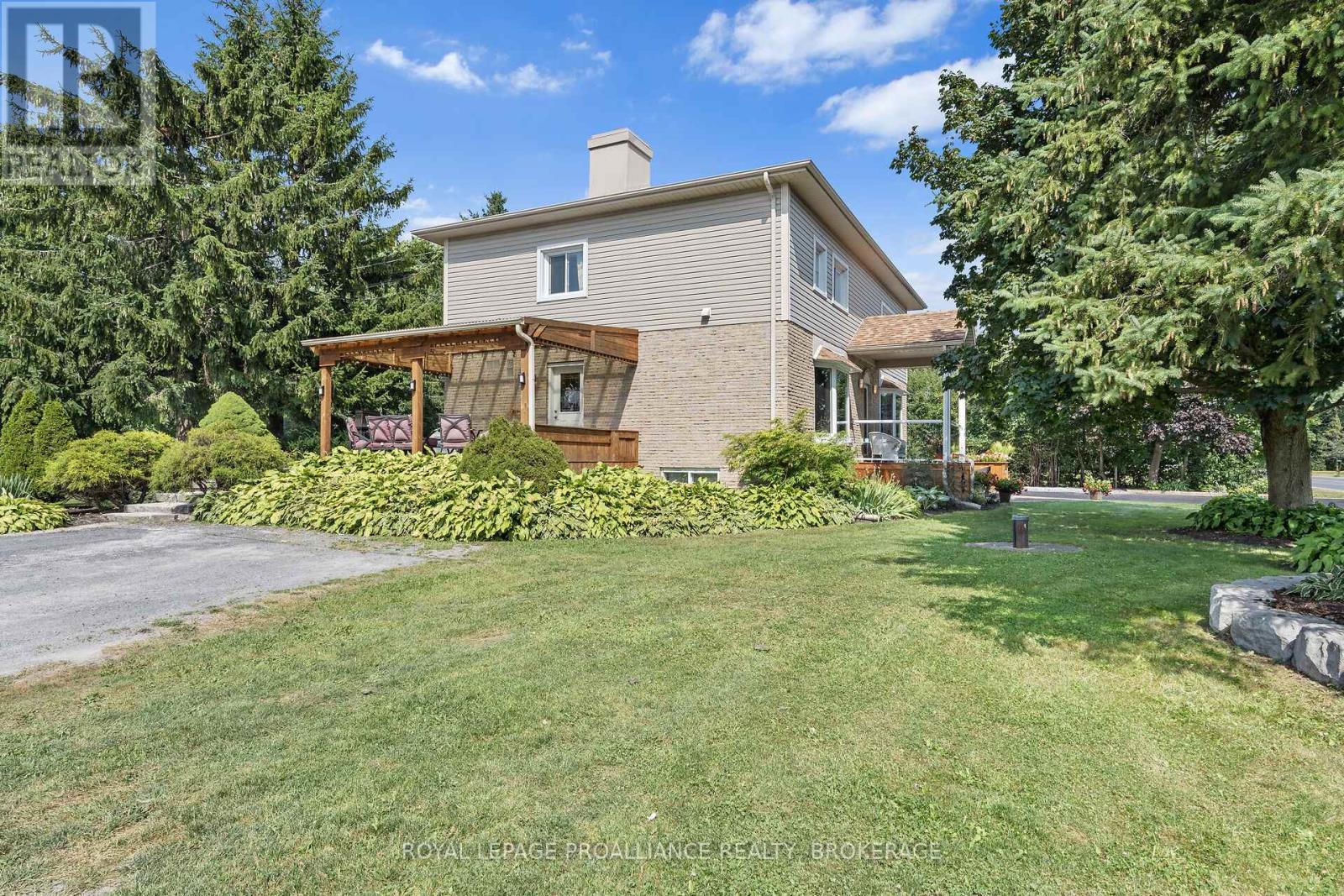 2112 Burbrook Road, Kingston, Ontario  K7L 4V4 - Photo 39 - X12112108