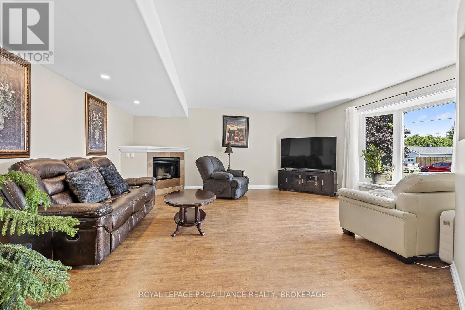 2112 Burbrook Road, Kingston, Ontario  K7L 4V4 - Photo 7 - X12112108