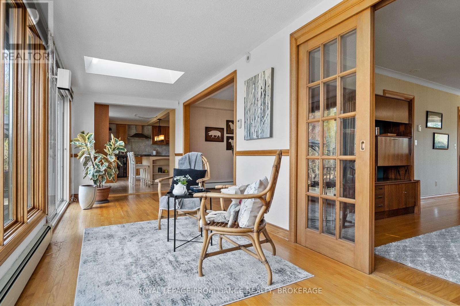 1021 Sydenham Road, Kingston, Ontario  K7M 3L8 - Photo 11 - X12112334