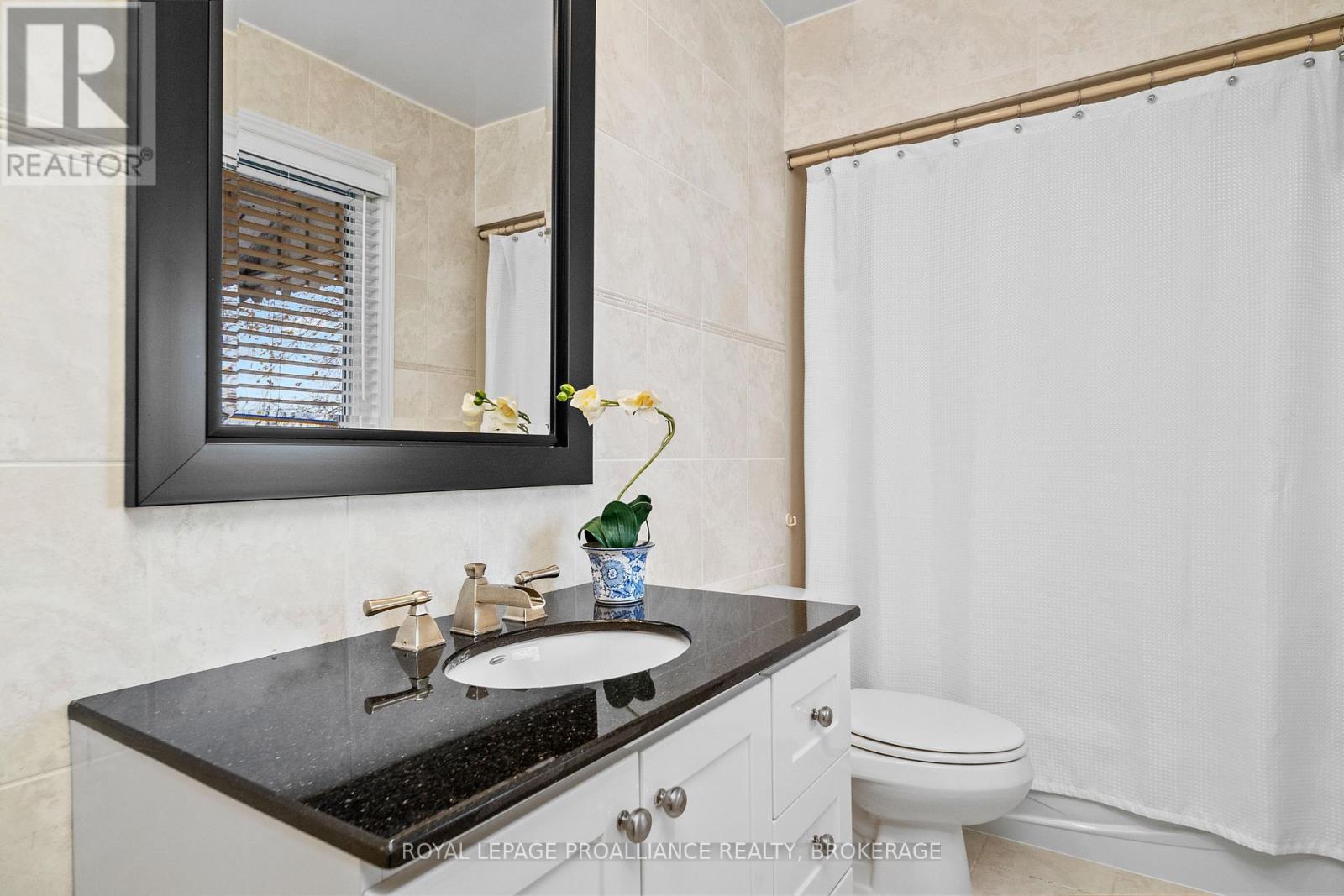 1021 Sydenham Road, Kingston, Ontario  K7M 3L8 - Photo 25 - X12112334
