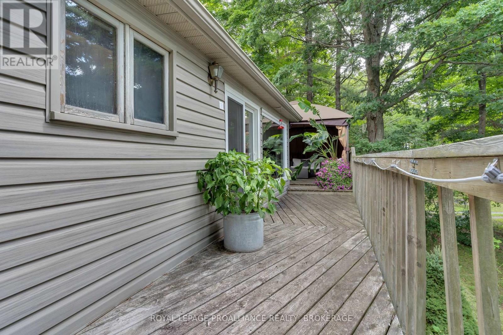 18 Hickory Lane, Frontenac, Ontario  K0H 2L0 - Photo 33 - X12113174