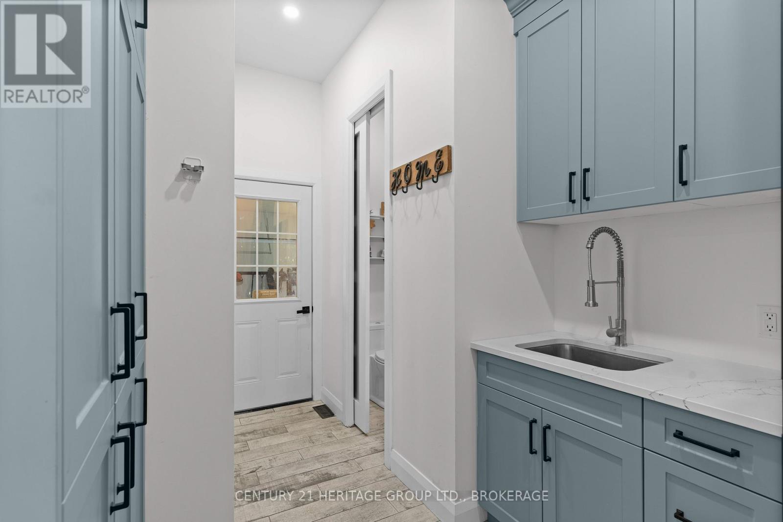245 Mann Drive, Kingston, Ontario  K7L 0G2 - Photo 26 - X12113279