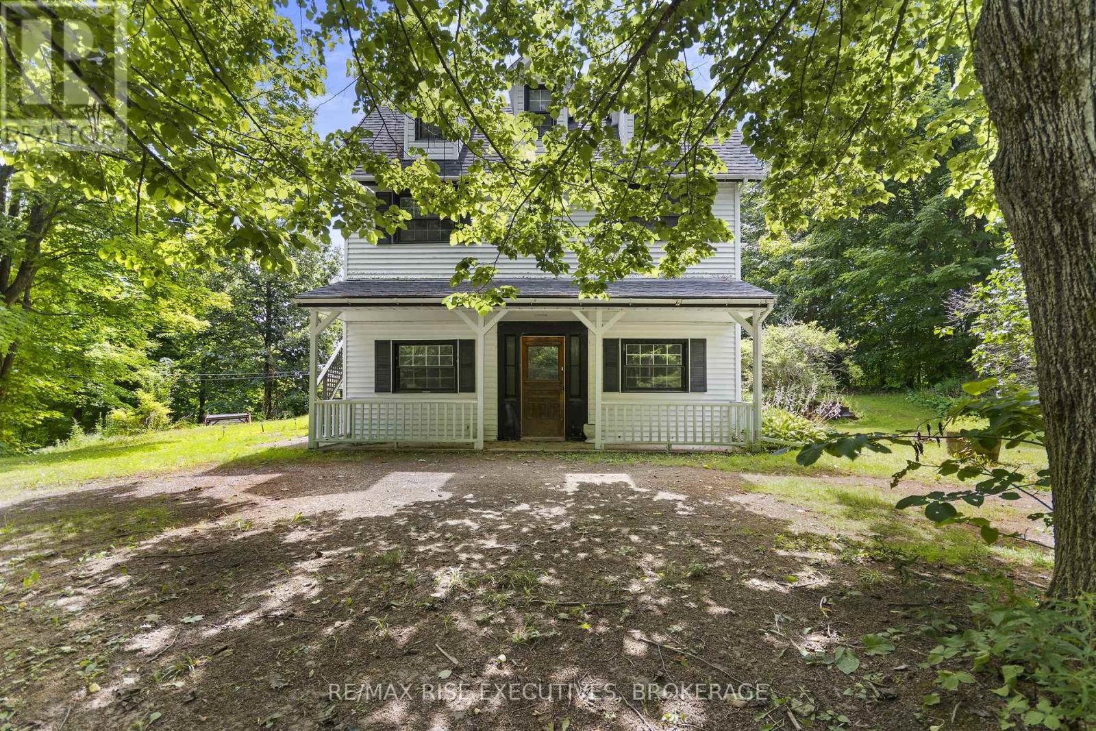 1349 Ridge Road, Frontenac, Ontario  K0H 2N0 - Photo 3 - X12113433