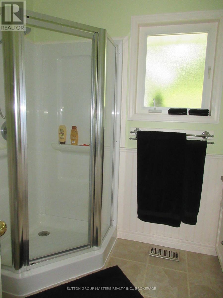 1119 Narrows Lane, Frontenac, Ontario  K0H 2L0 - Photo 18 - X12114724