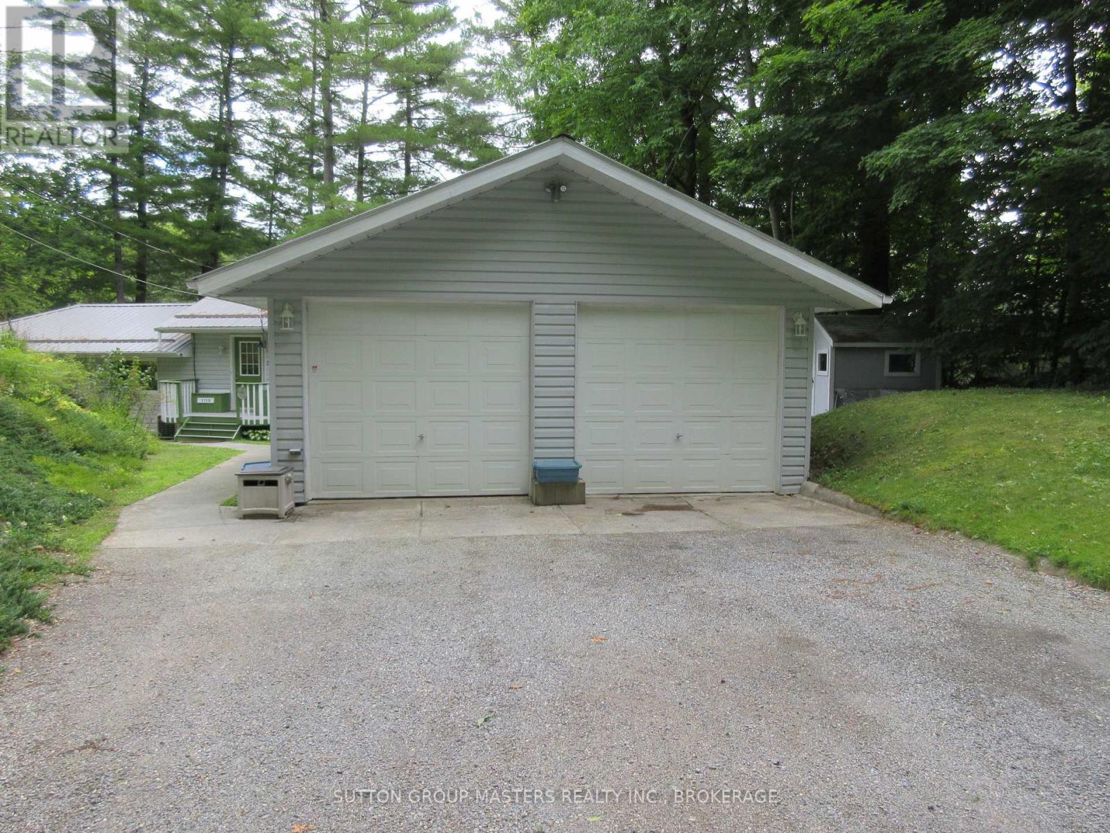 1119 Narrows Lane, Frontenac, Ontario  K0H 2L0 - Photo 3 - X12114724