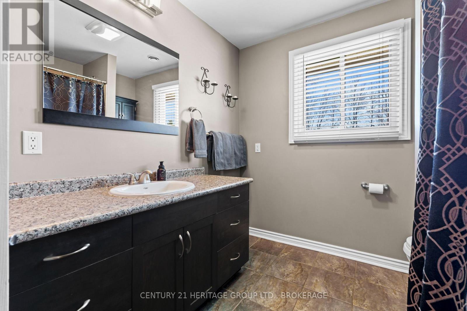 415 Shane Street, Loyalist, Ontario  K0H 2H0 - Photo 17 - X12115255