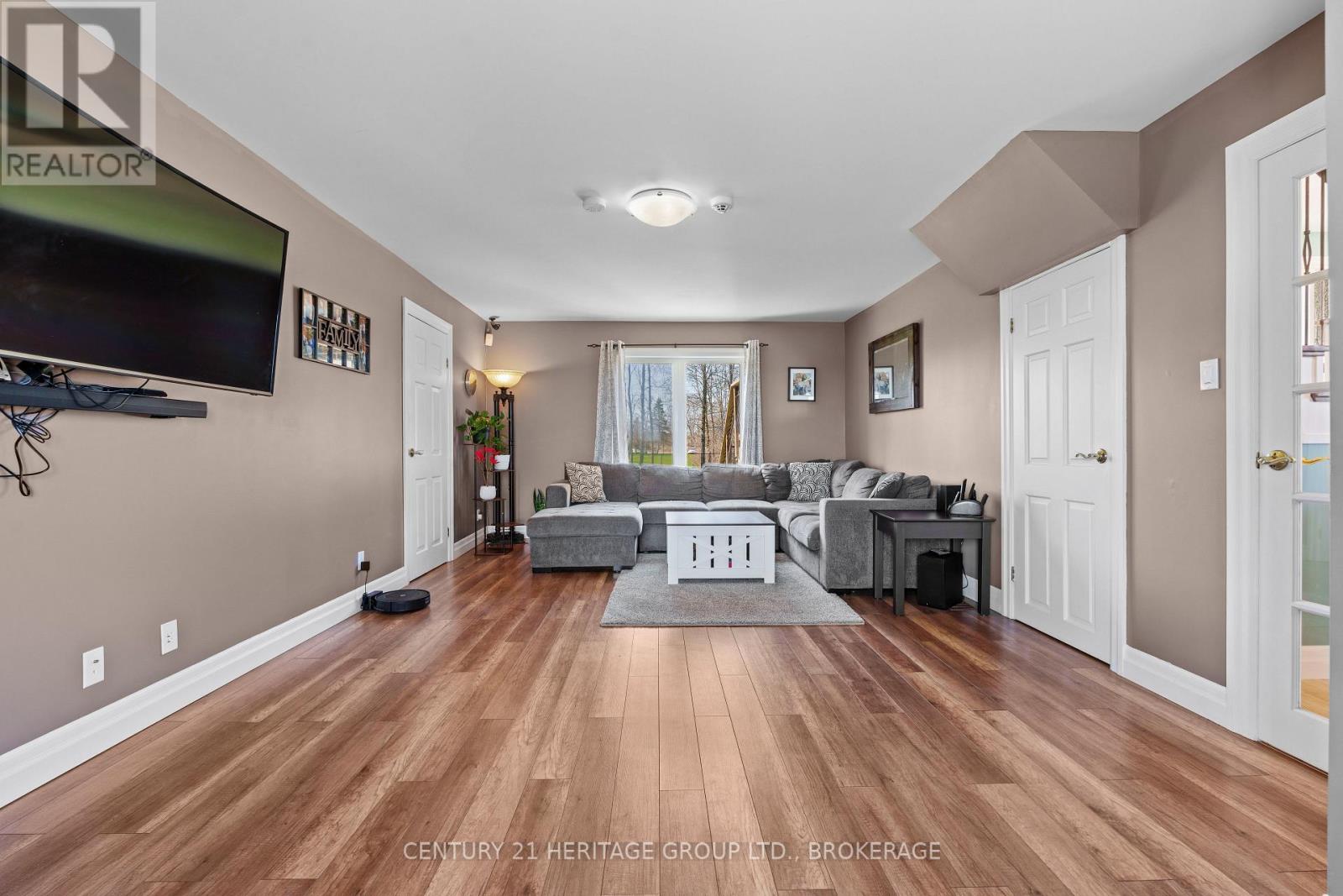 415 Shane Street, Loyalist, Ontario  K0H 2H0 - Photo 22 - X12115255